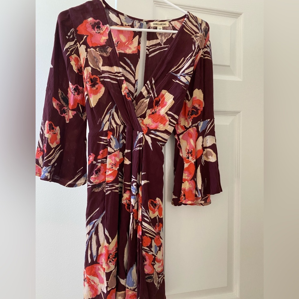 Billabong dress. Size S.